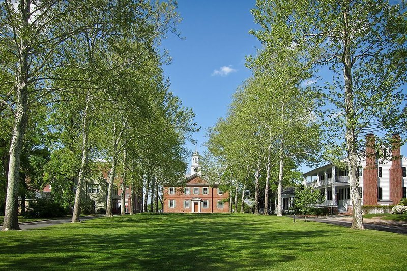 The Colonial Courthouse Green